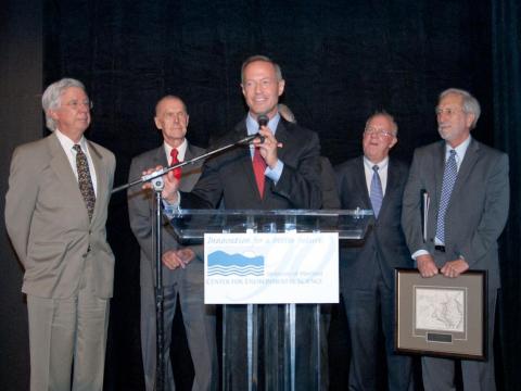 Governor O'Malley receives the Truitt Environmental Award, as past recipients Gov. Glendening and State Sen. Bernie Fowler, University System of Maryland Board of Regents Chair Jim Shea, and UMCES President Don Boesch look on. Photo by Richard Lippinholz